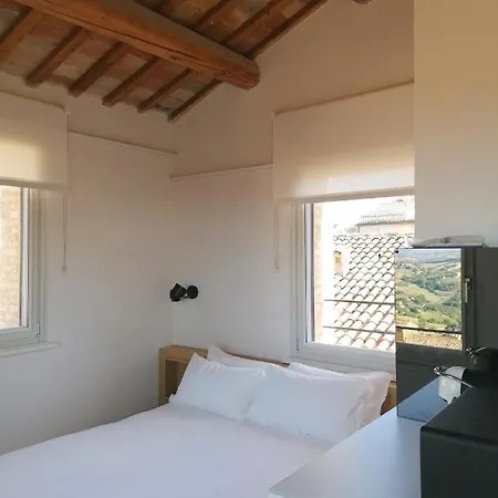 Palazzo Cortesi Macerata