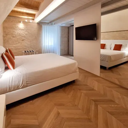 Palazzo Cortesi Boutique