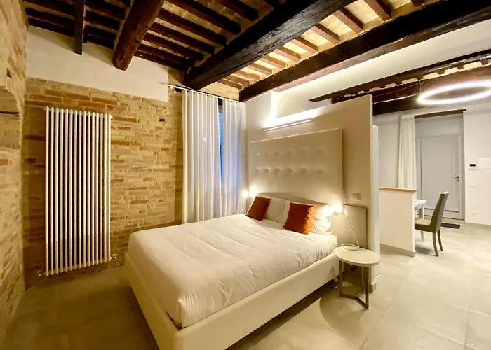 Palazzo Cortesi Macerata